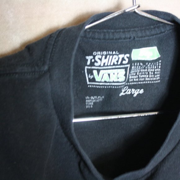 Boy's Van's Short Sleeve Graphic Tee In very good preowned condition   🌵Large - Picture 4 of 5